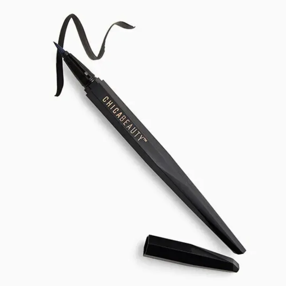 NEW CHICA BEAUTY Mirame‎ Liquid Liner In Black